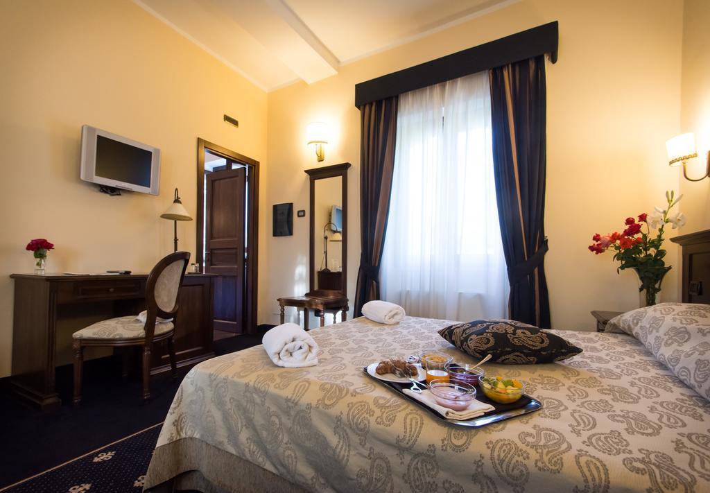 Antica Stazione Hotel Chiaramonte Gulfi Kültér fotó