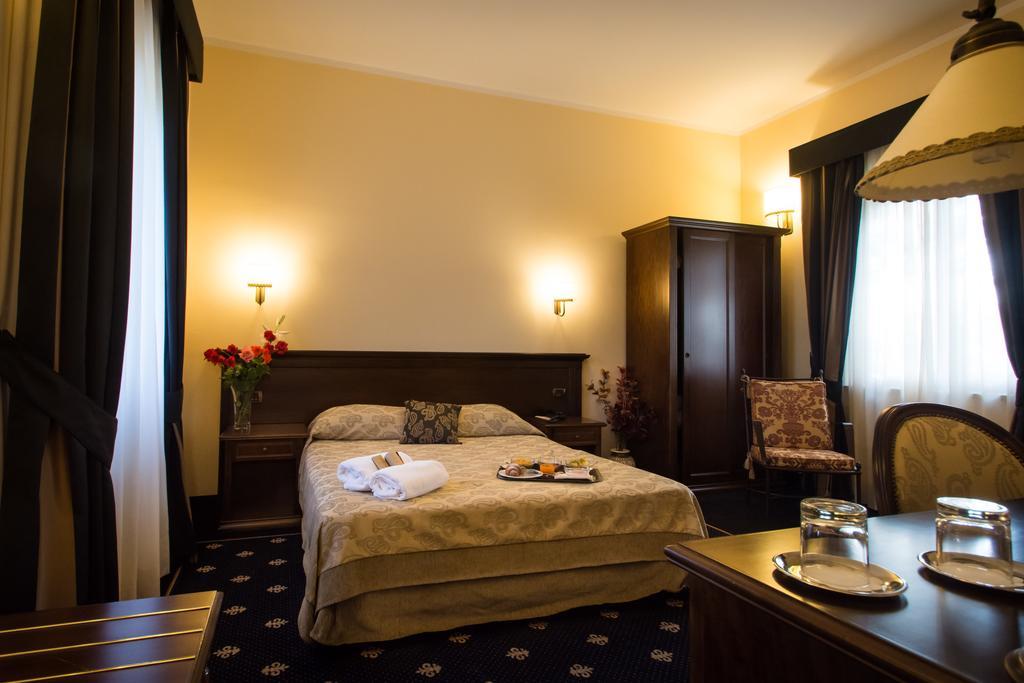 Antica Stazione Hotel Chiaramonte Gulfi Kültér fotó
