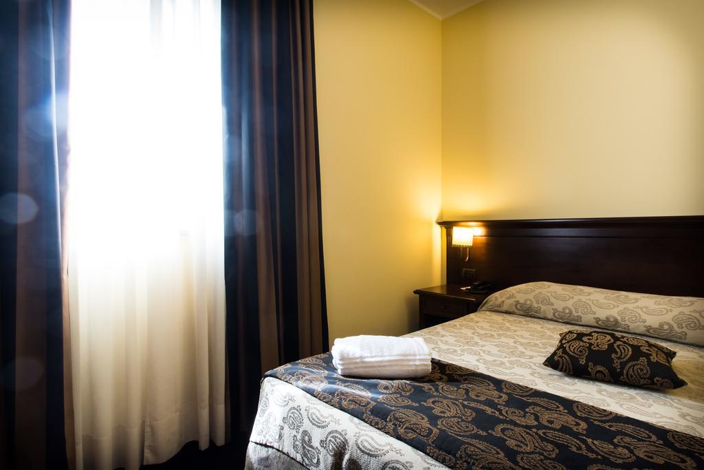 Antica Stazione Hotel Chiaramonte Gulfi Szoba fotó
